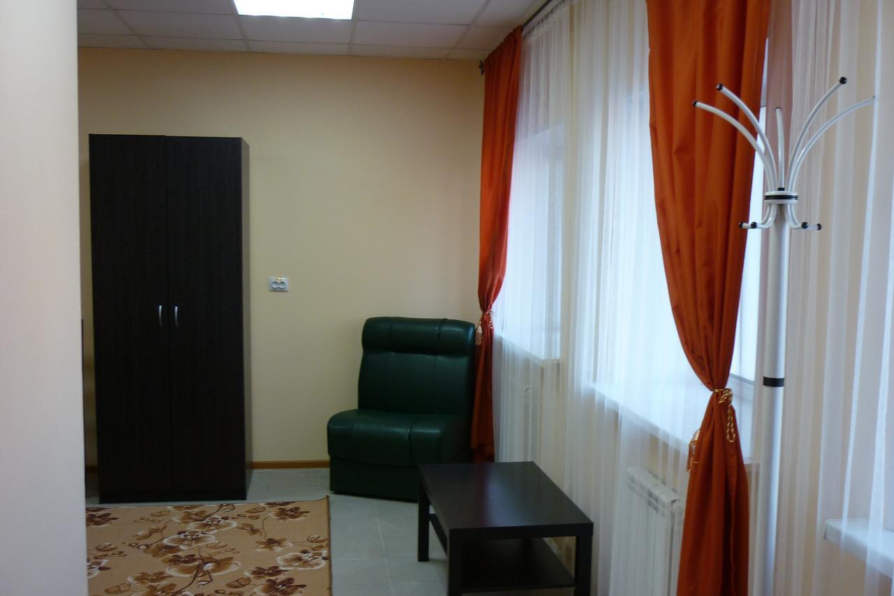 Motel Roza Vetrov Omsk Dış mekan fotoğraf