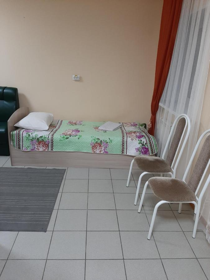 Motel Roza Vetrov Omsk Dış mekan fotoğraf