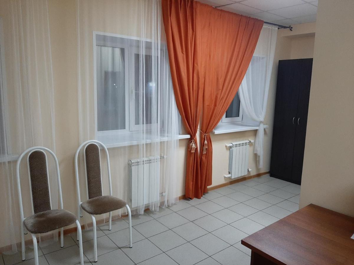 Motel Roza Vetrov Omsk Dış mekan fotoğraf